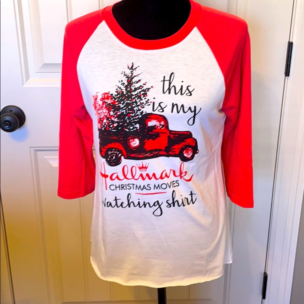NWOT Hallmark Christmas Tee 🎄